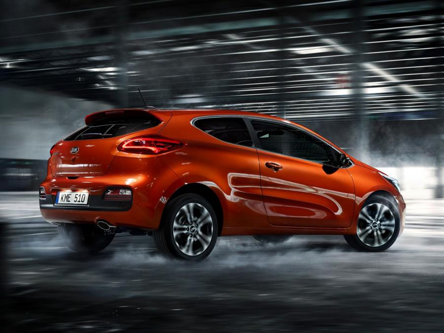  Kia pro_cee&rsquo;d 2013 года  (фото 22 из 51)